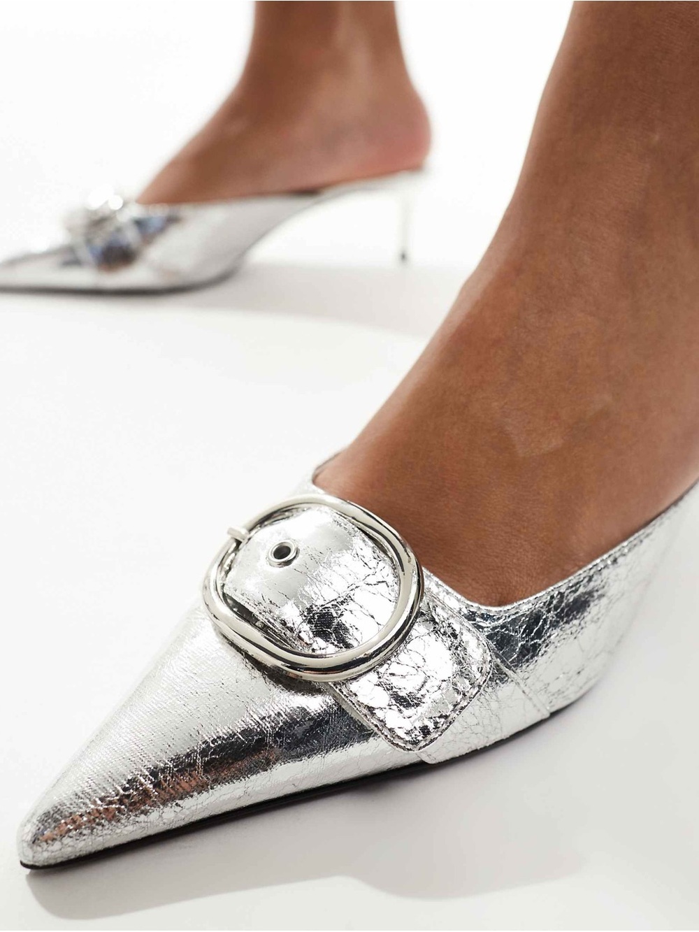 👀NEW!!🥳 Mango Silver Pointed-Toe Buckle kitten heels